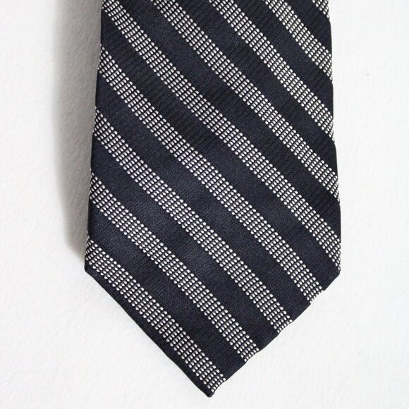Calvin Klein 100% Silk Tie - Black & Cream Diagonal Stripes - Picture 1 of 6